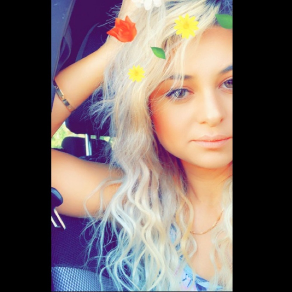 Meet your Posher, Diana